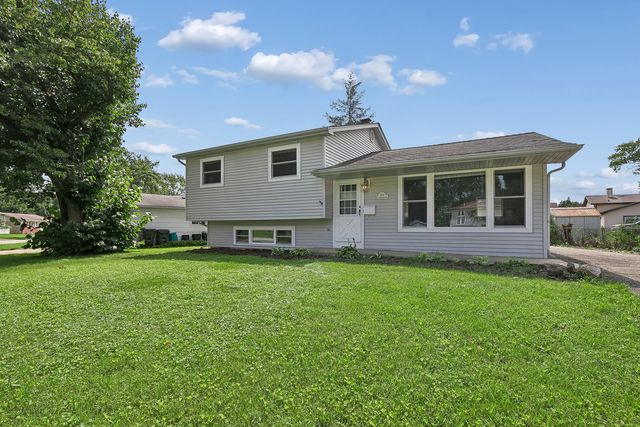 328 N Greenview Avenue, Mundelein, IL 60060