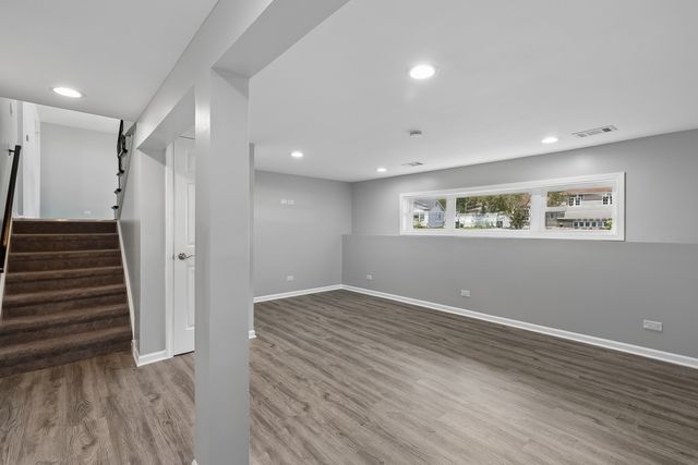 328 N Greenview Avenue, Mundelein, IL 60060
