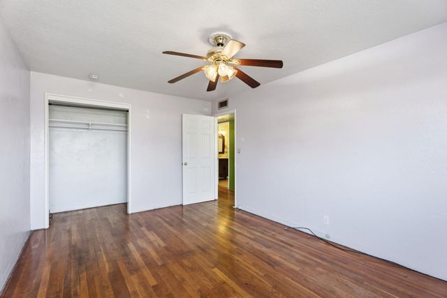 3117 N 8th Street, Fresno, CA 93703