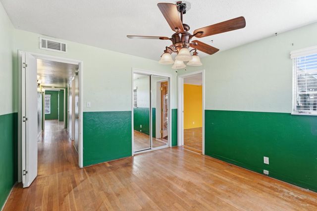 3117 N 8th Street, Fresno, CA 93703