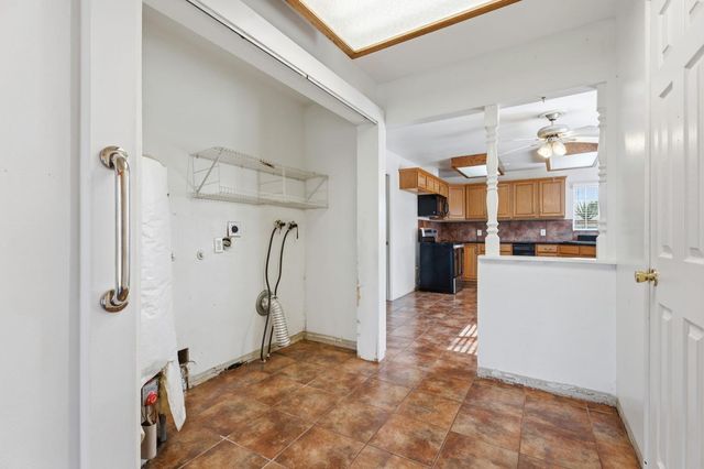 3117 N 8th Street, Fresno, CA 93703