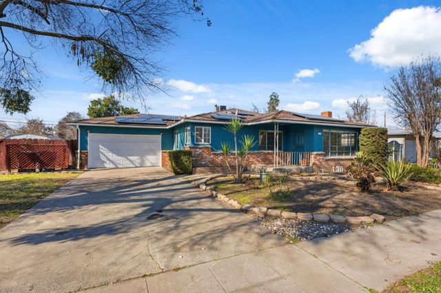 3117 N 8th Street, Fresno, CA 93703