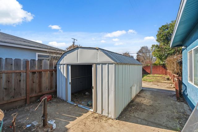 3117 N 8th Street, Fresno, CA 93703