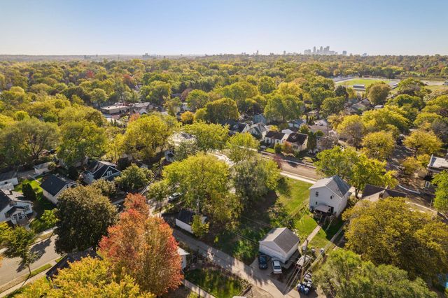 1806 44th Avenue N, Minneapolis, MN 55412