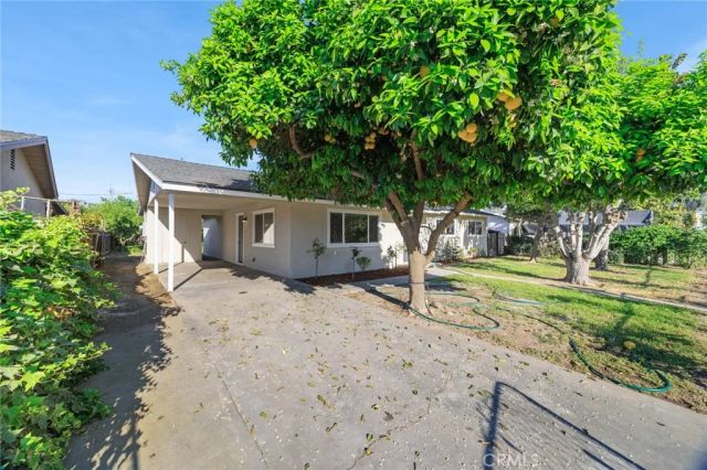 755 H, Parlier, CA 93648