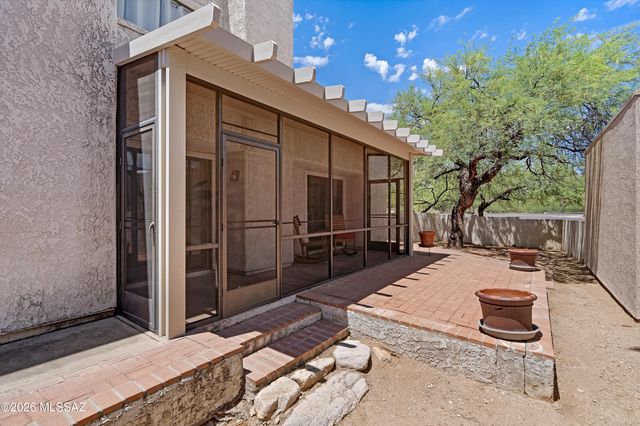 5572 N Crystal Mist Place, Tucson, AZ 85750