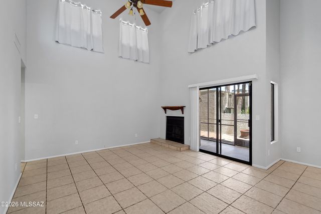 5572 N Crystal Mist Place, Tucson, AZ 85750