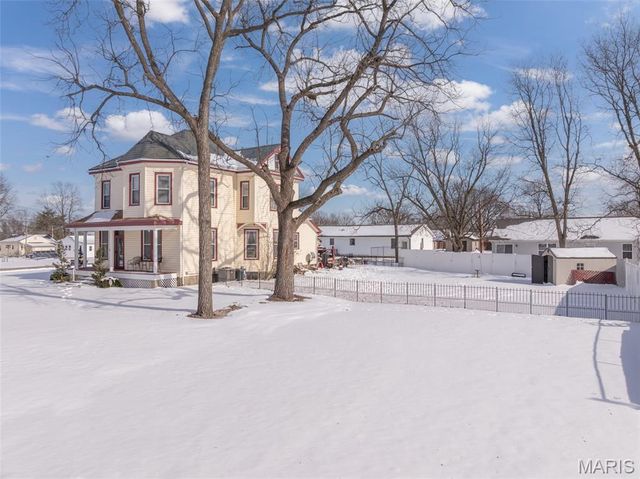 602 S State Highway 47, Warrenton, MO 63383