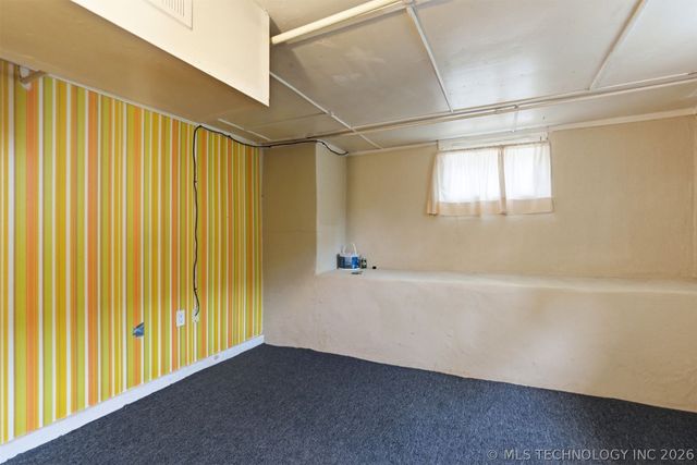 1855 16th Place, Tulsa, OK 74104