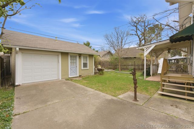 1855 16th Place, Tulsa, OK 74104