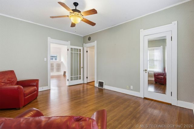 1855 16th Place, Tulsa, OK 74104