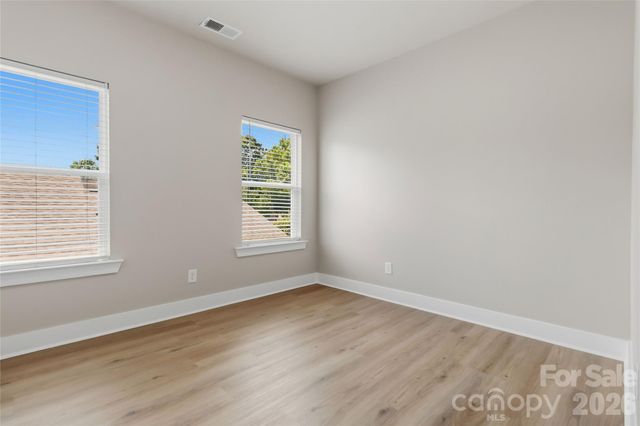 709 Pennsylvania Avenue, Charlotte, NC 28216