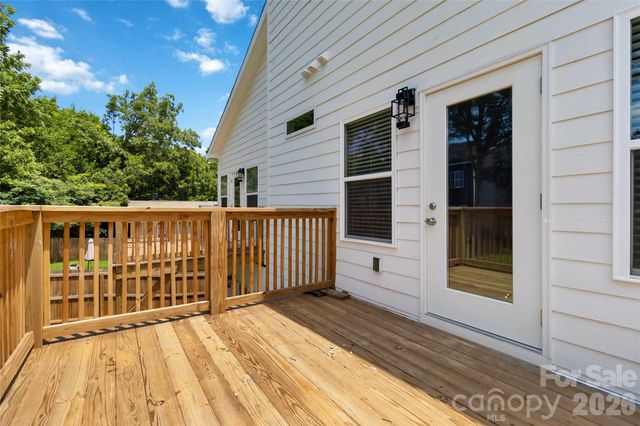 709 Pennsylvania Avenue, Charlotte, NC 28216