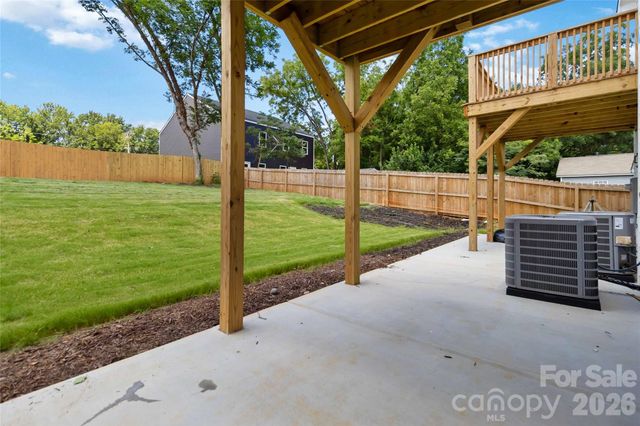 709 Pennsylvania Avenue, Charlotte, NC 28216