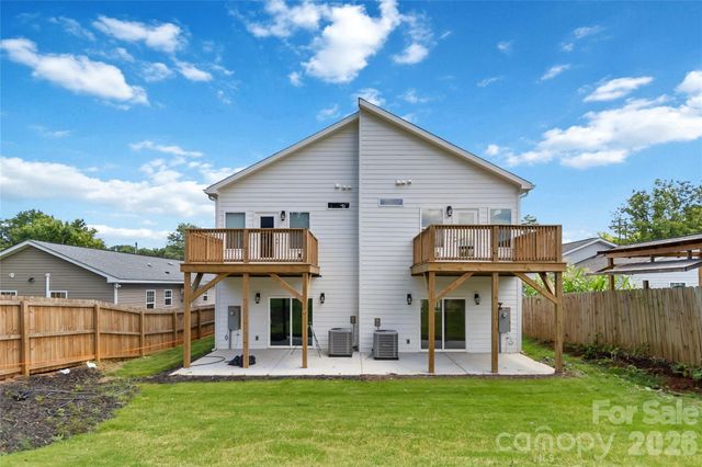 709 Pennsylvania Avenue, Charlotte, NC 28216