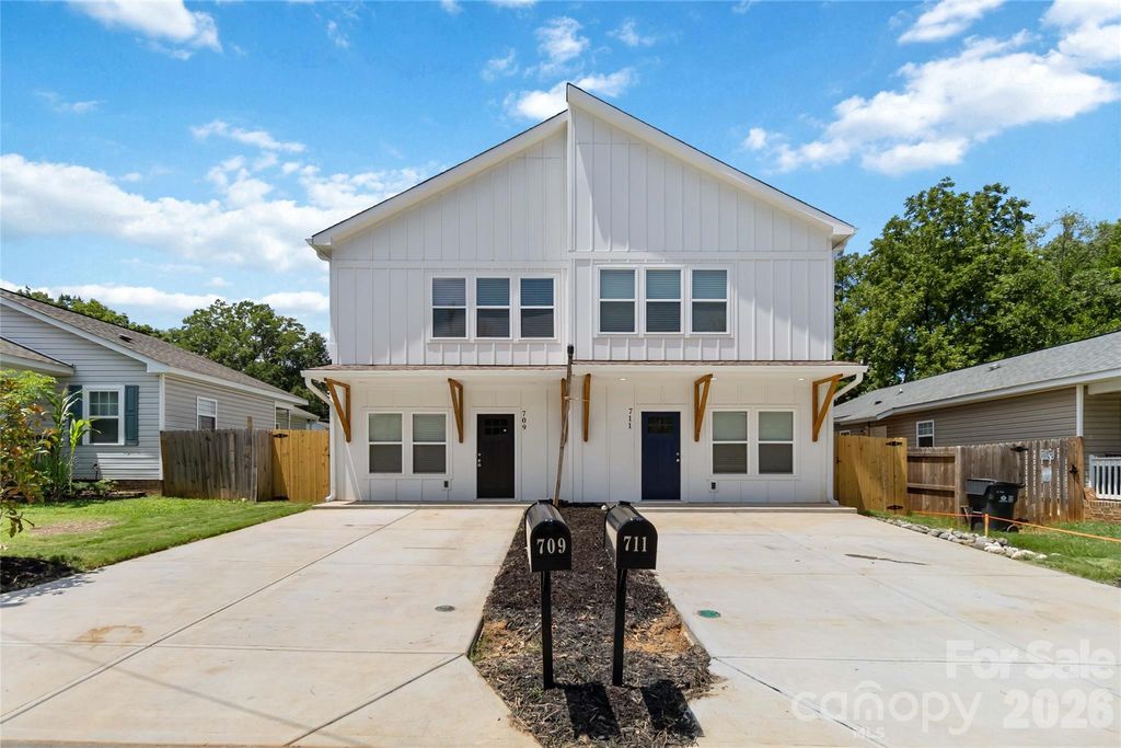 709 Pennsylvania Avenue, Charlotte, NC 28216