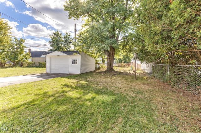 21570 Ball Avenue, Euclid, OH 44123