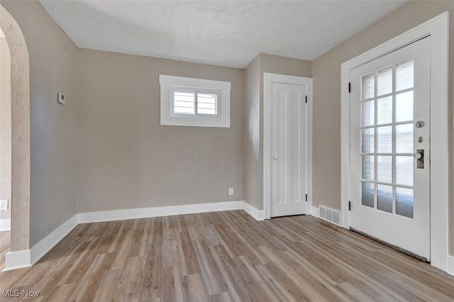 21570 Ball Avenue, Euclid, OH 44123