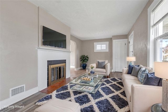 21570 Ball Avenue, Euclid, OH 44123