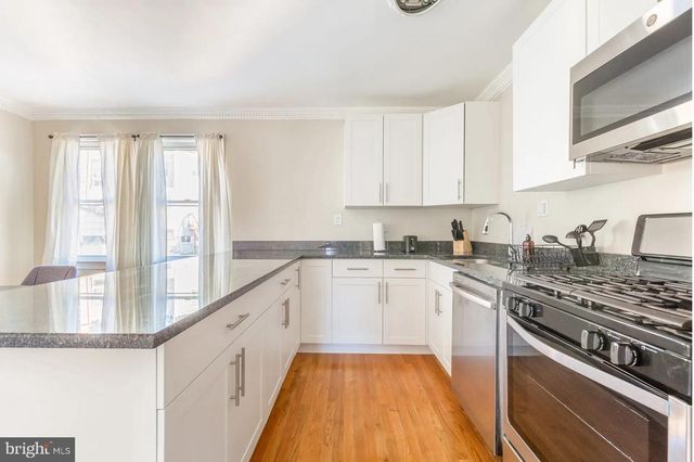 59 FARRAGUT PL NW, Washington, DC 20011