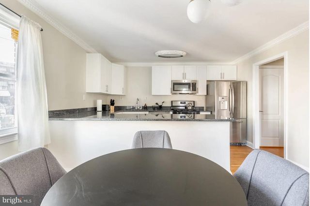 59 FARRAGUT PL NW, Washington, DC 20011