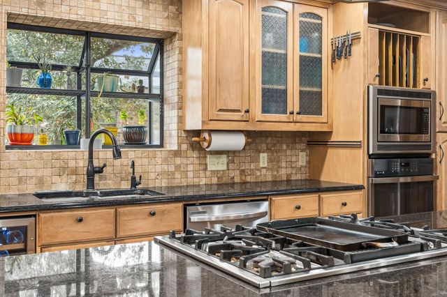 307 S Ridge CIR, Georgetown, TX 78628