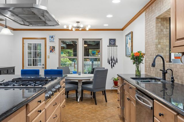 307 S Ridge CIR, Georgetown, TX 78628