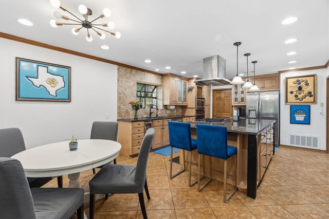 307 S Ridge CIR, Georgetown, TX 78628