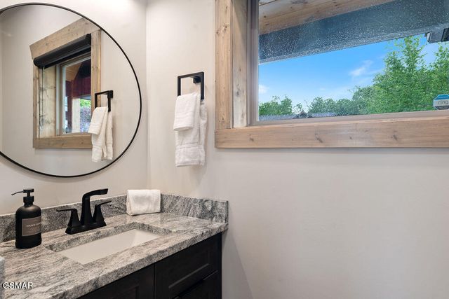 2843 Cedar Falls Way, Sevierville, TN 37862