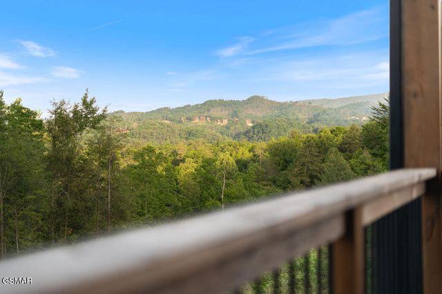 2843 Cedar Falls Way, Sevierville, TN 37862