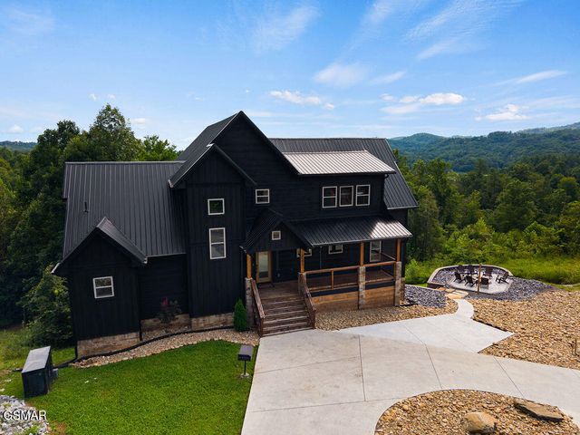 2843 Cedar Falls Way, Sevierville, TN 37862