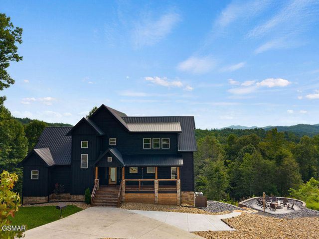 2843 Cedar Falls Way, Sevierville, TN 37862