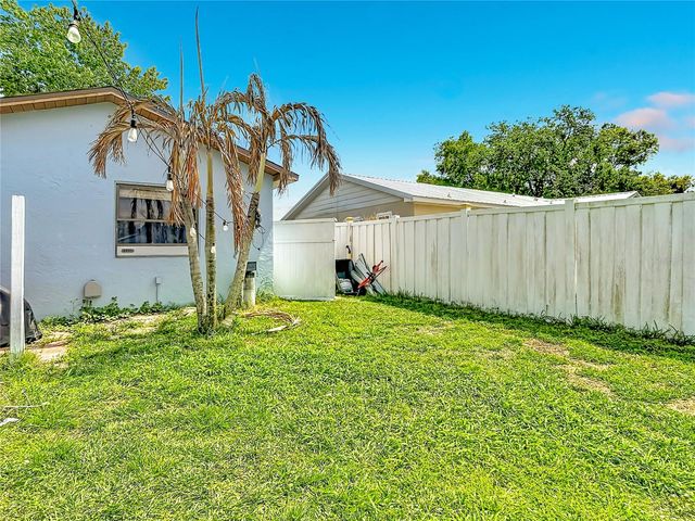 106 CALIFORNIA AVENUE, St Cloud, FL 34769