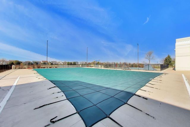 1286 SHAMROCK Lane, Pingree Grove, IL 60140