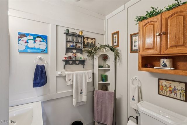 807 Fairfield School Road, Columbiana, OH 44408