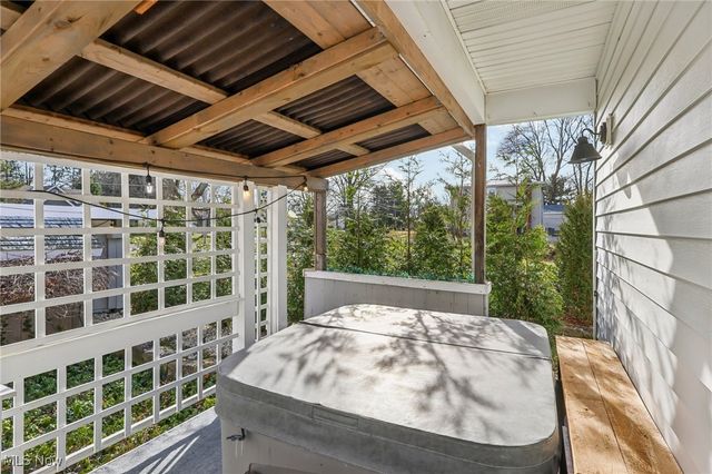 807 Fairfield School Road, Columbiana, OH 44408