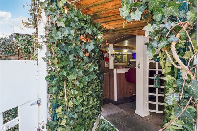 807 Fairfield School Road, Columbiana, OH 44408