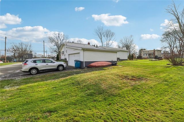 807 Fairfield School Road, Columbiana, OH 44408