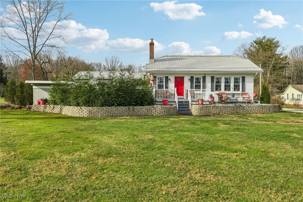 807 Fairfield School Road, Columbiana, OH 44408