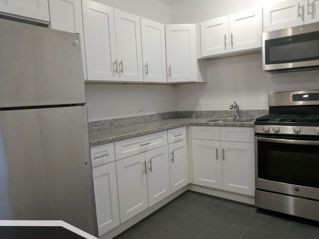 2349 N Drake Avenue 1, Chicago, IL 60647