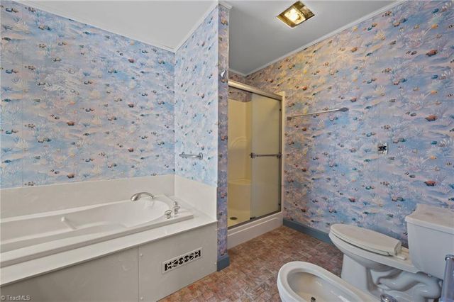 1448 Spring Hill Circle, Kernersville, NC 27284