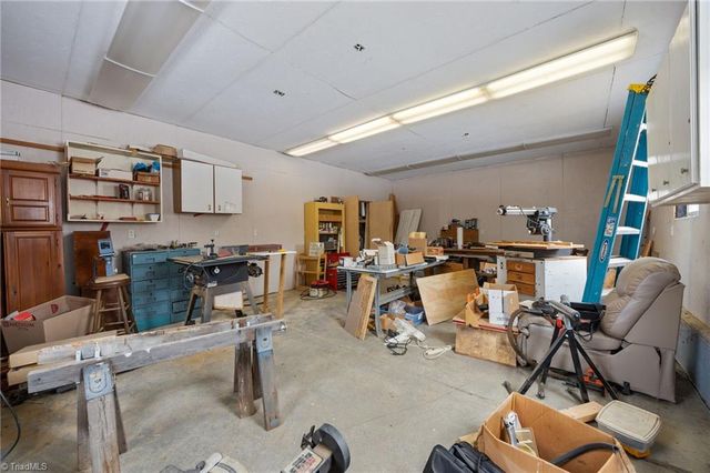 1448 Spring Hill Circle, Kernersville, NC 27284