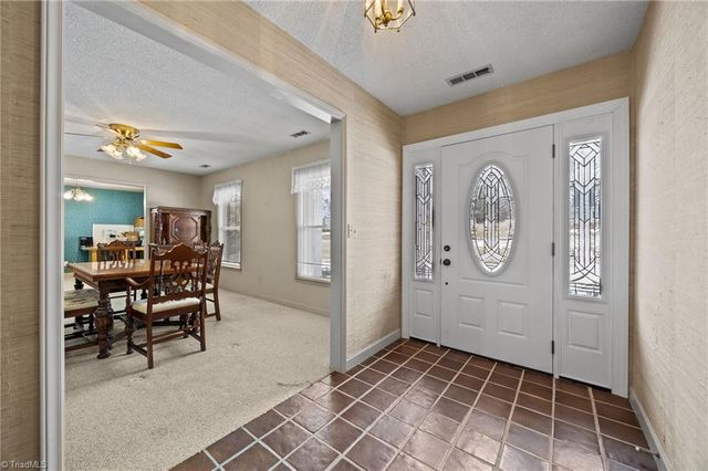 1448 Spring Hill Circle, Kernersville, NC 27284