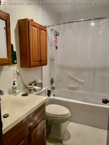 287 Bear Tracks Drive, Charleston, WV 25306