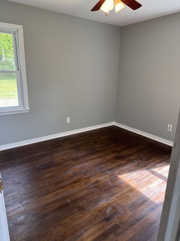 4176 Hampshire Pike, Hampshire, TN 38461