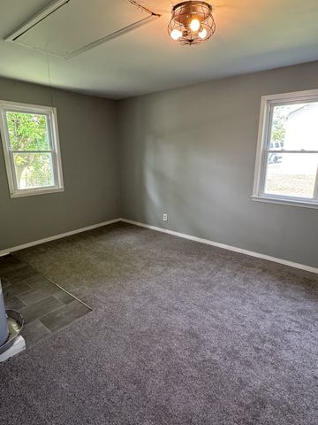 4176 Hampshire Pike, Hampshire, TN 38461