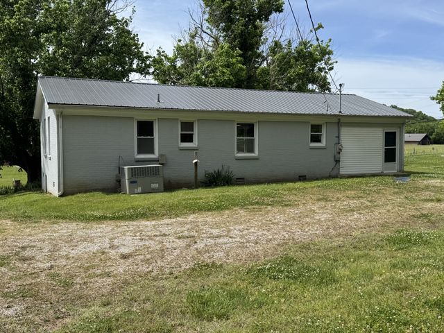 4176 Hampshire Pike, Hampshire, TN 38461