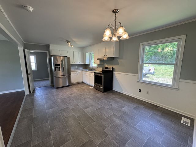 4176 Hampshire Pike, Hampshire, TN 38461
