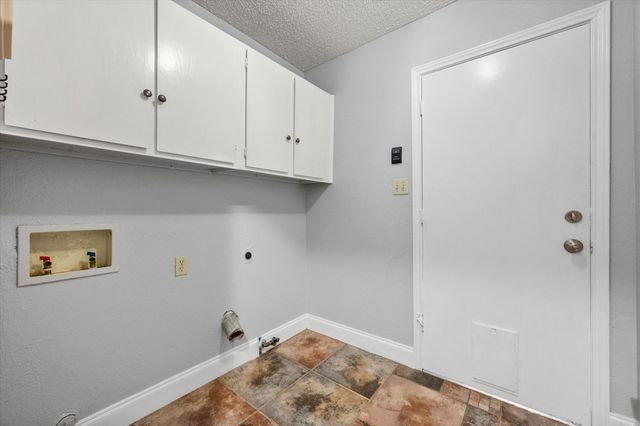704 Whistler Drive, Arlington, TX 76006