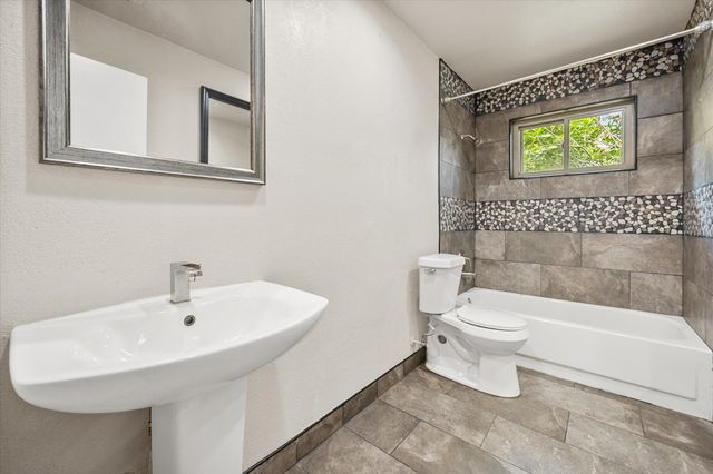 704 Whistler Drive, Arlington, TX 76006